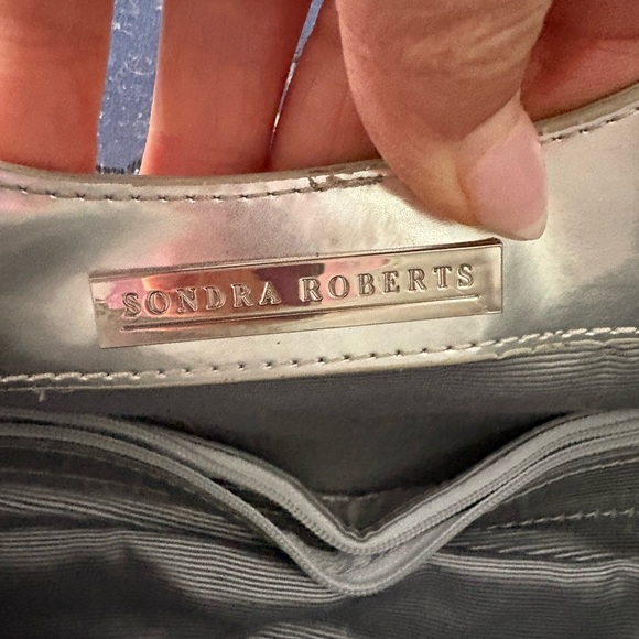 Sondra Roberts Metallic Silver Two Way Bag - Picture 8 of 14